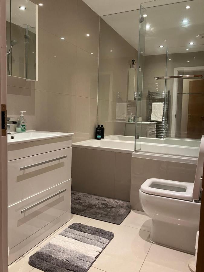 Luxury 3-Bedroom Townhouse In Hackney ロンドン エクステリア 写真